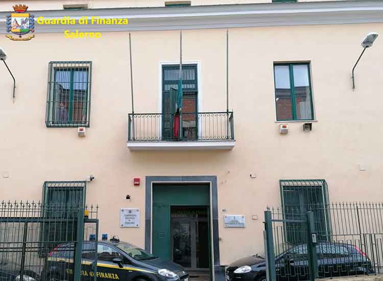 la sede della tenenza di Cava de' Tirreni