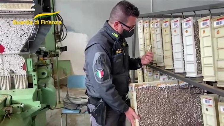 gdf sigarette contrabbando