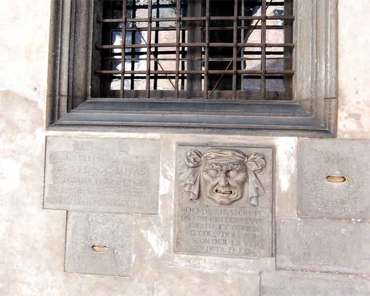 Una bocca di lupo