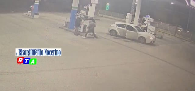 Rapine ai distributori e negozi nell’Agro, arrestati due minorenni