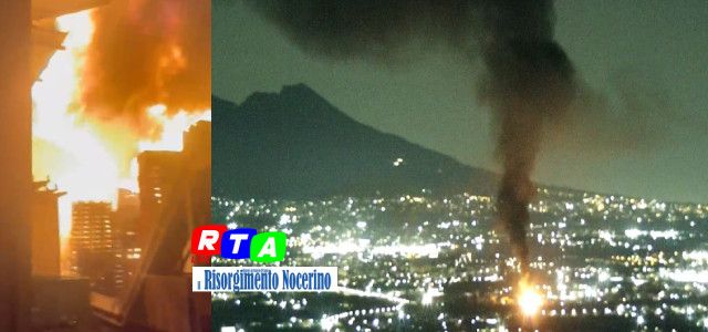 Pagani, vasto incendio in via Fontana